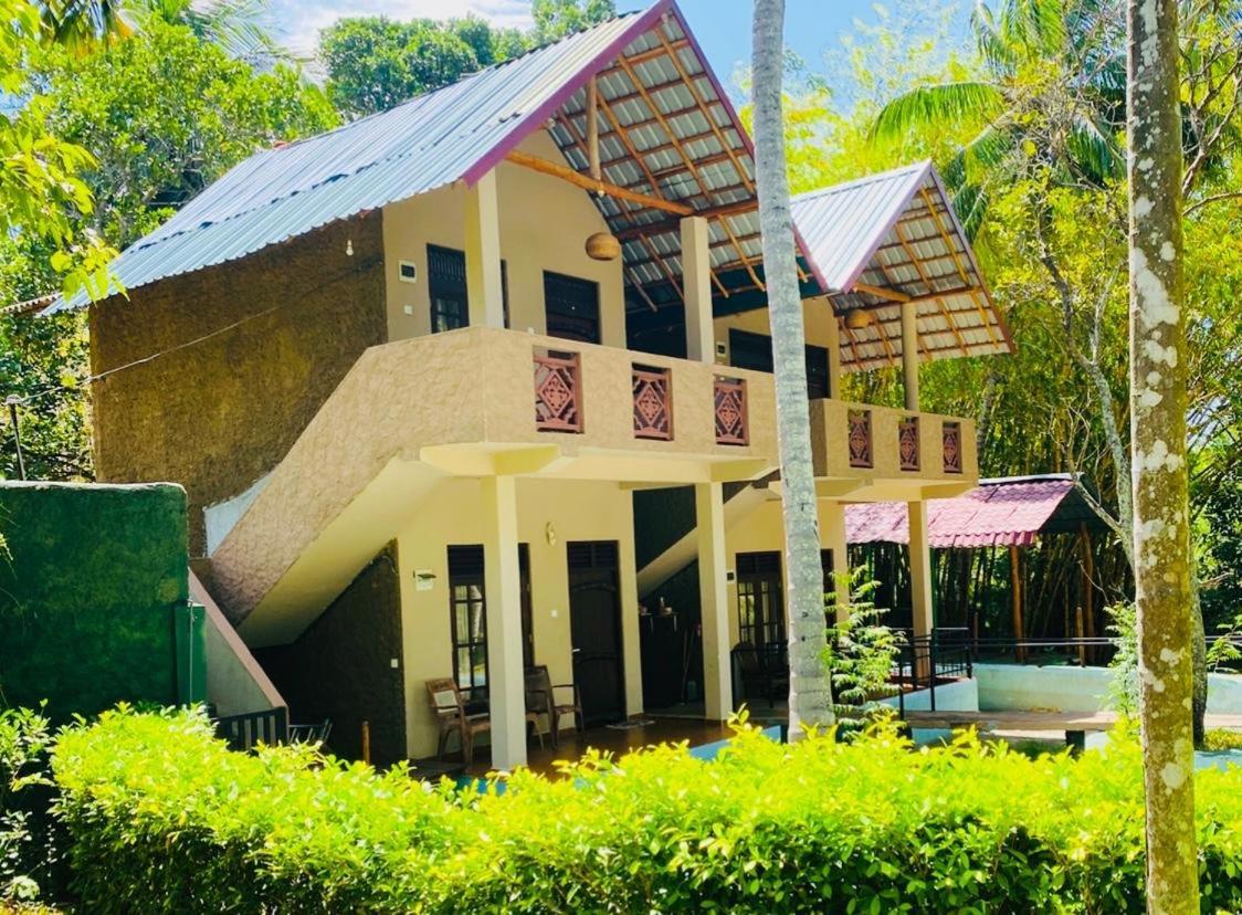 Pelican Lake Udawalawe Exterior photo