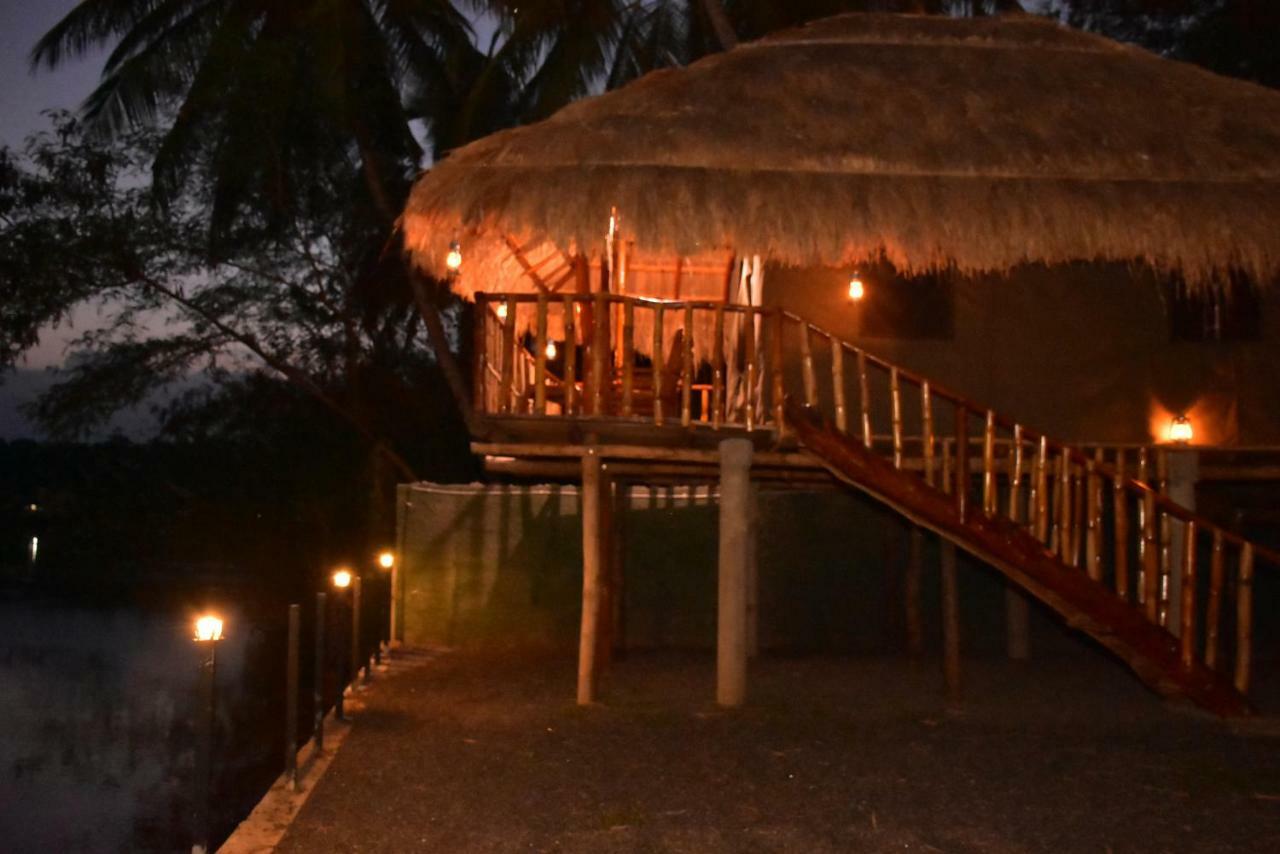 Pelican Lake Udawalawe Exterior photo